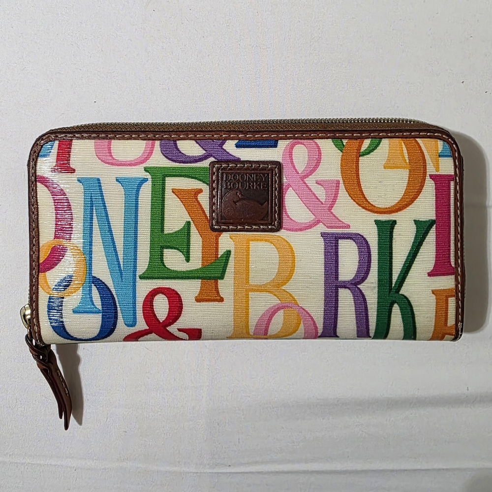 Dooney & Bourke RETRO GRAFICA Zip Wallet